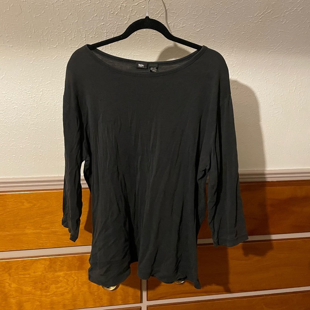 Basic black tee